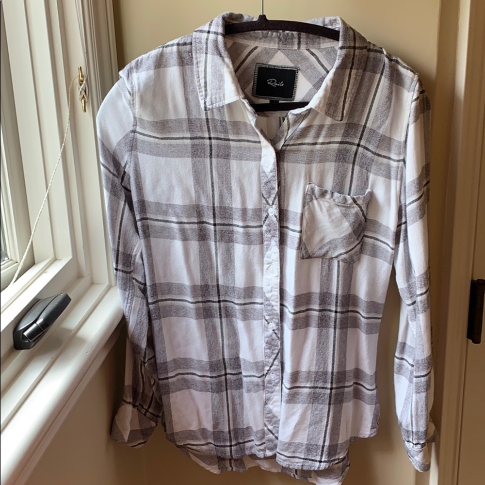 White And Black Checkered Rails Tip Size Small - image 1